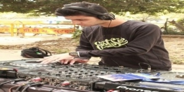 DJ SHKR- 17 years old EDM maestro