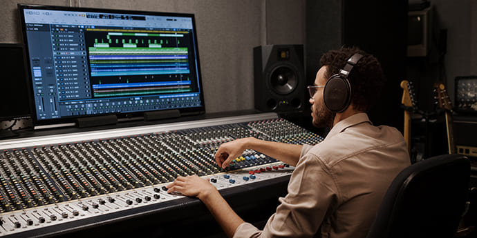 MUSIC PRODUCTION EVERYTHING YOU NEED TO GET STARTED