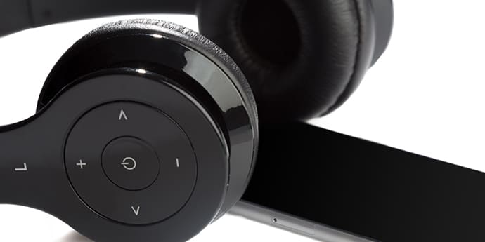 WHAT ARE THE BEST NOISE CANCELLING HEADPHONES