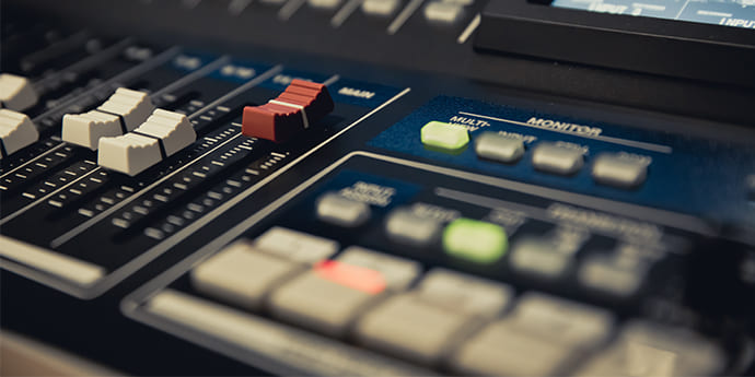 TOP 10 AUDIO MIXING TECHNIQUES EVERY PRODUCER NEEDS TO KNOW