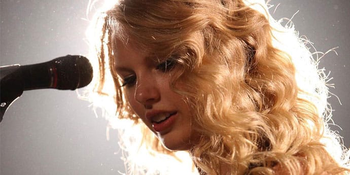 Taylor Swift Re-Releases ‘This Love’ From the Album 1989