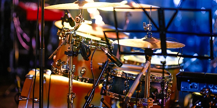 8 Steps to Mic a Drum Set for Live Performance