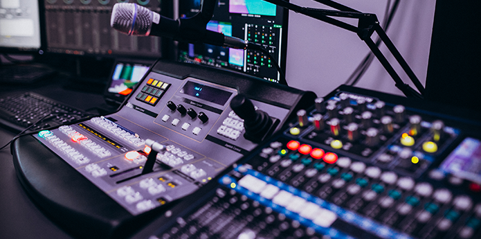 7 Tips To Kickstart Your Career In Music Production