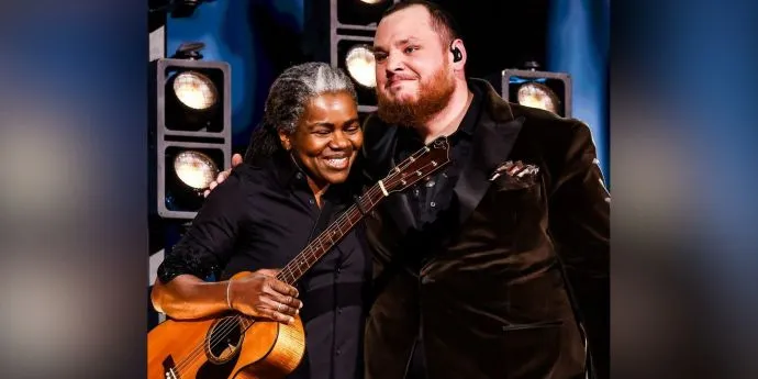 Tracy Chapman and Luke Combs Perform Together at the Grammy Awards